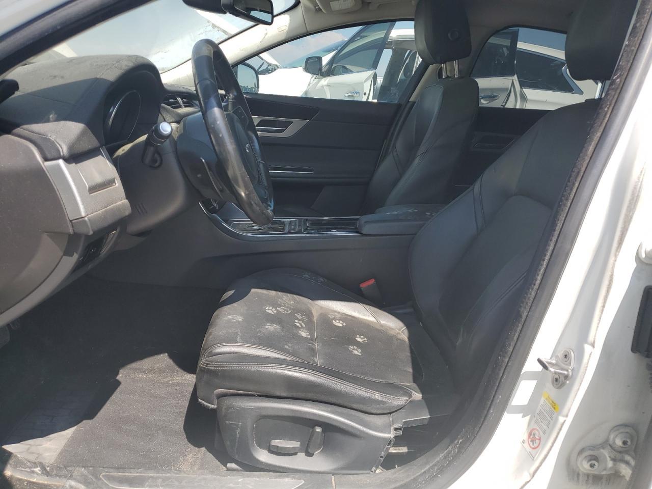 2016 Jaguar Xf Premium - Фото 7