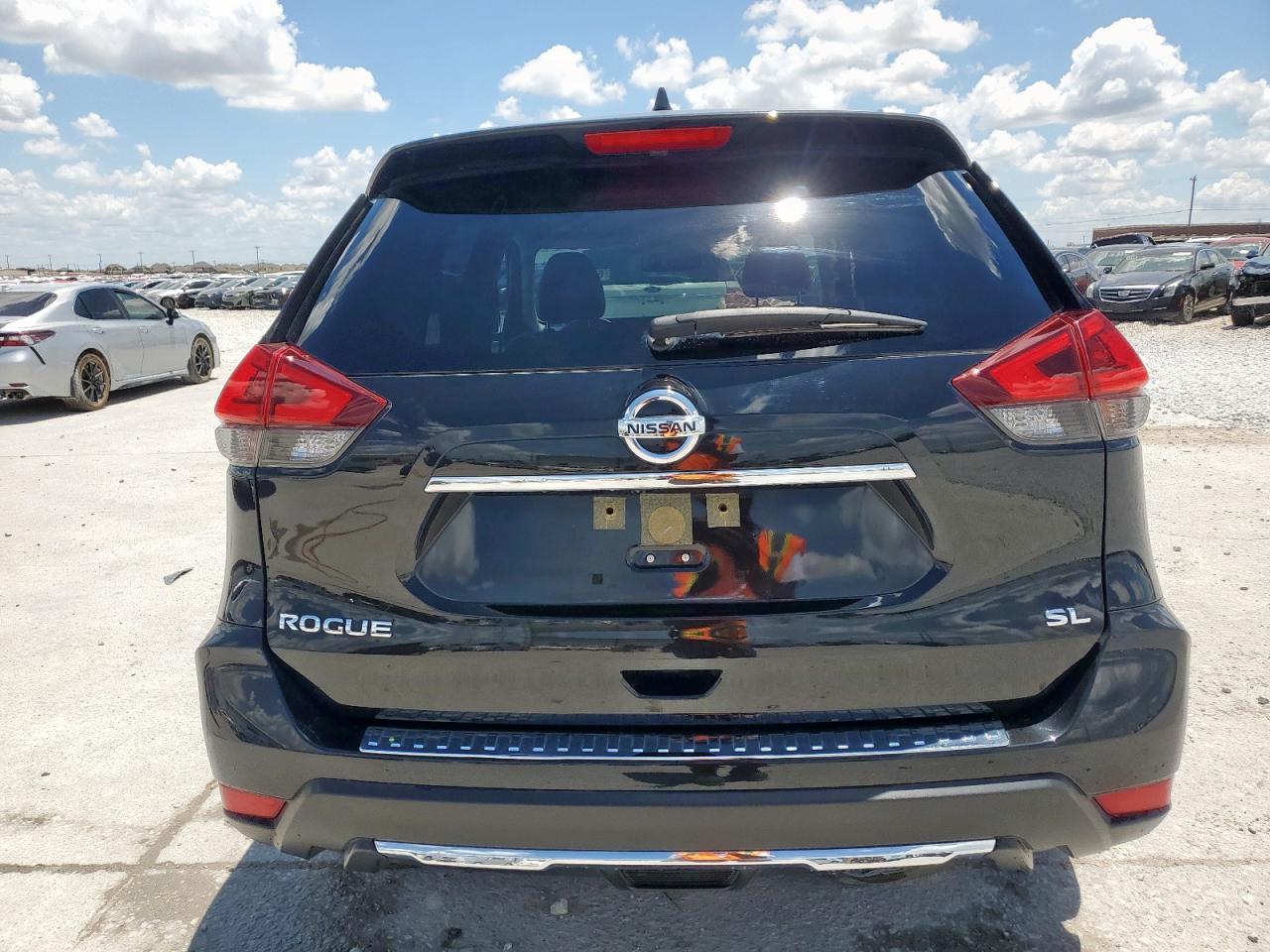 2018 Nissan Rogue S - Фото 6