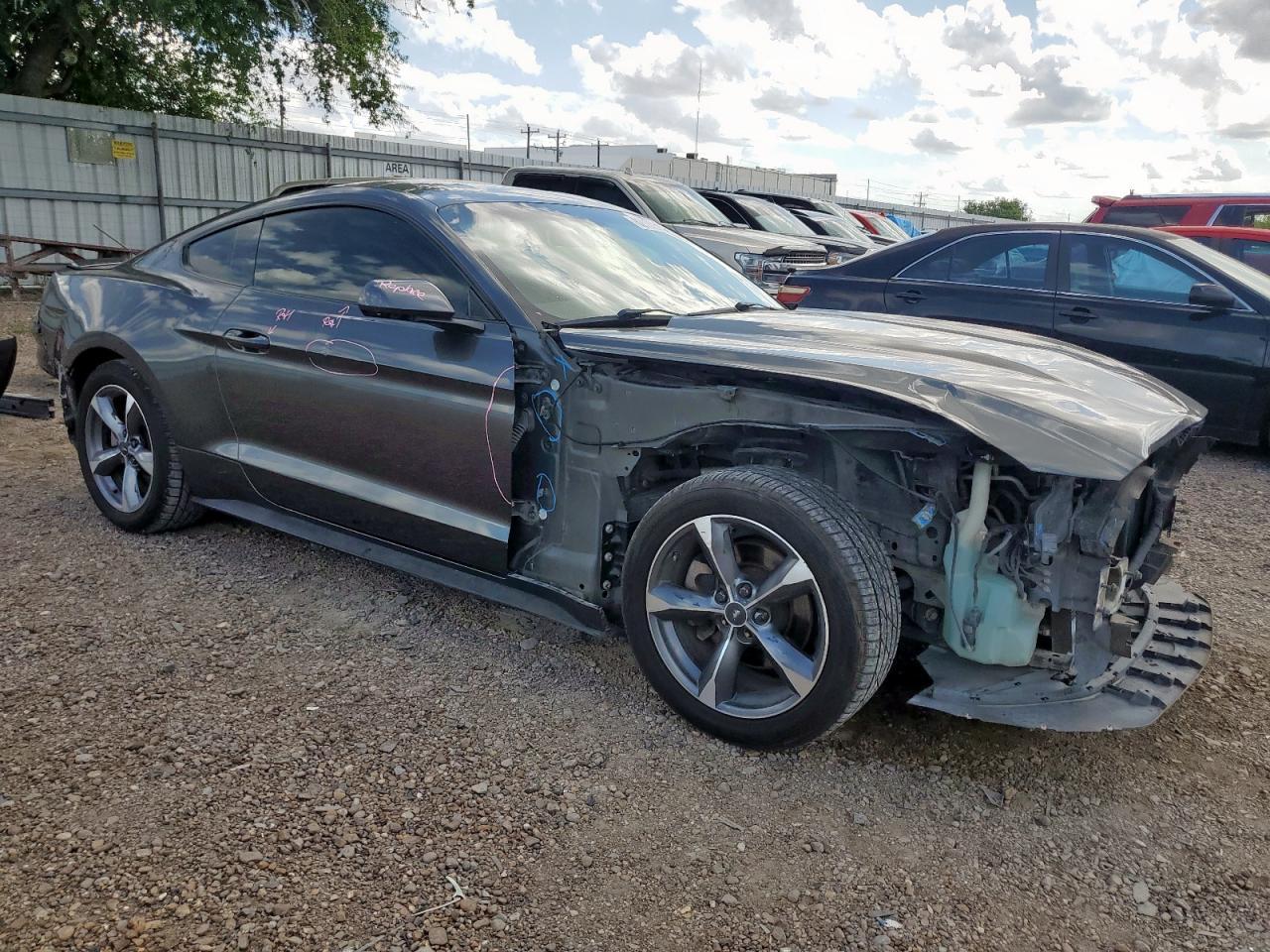 2015 Ford Mustang - Фото 4
