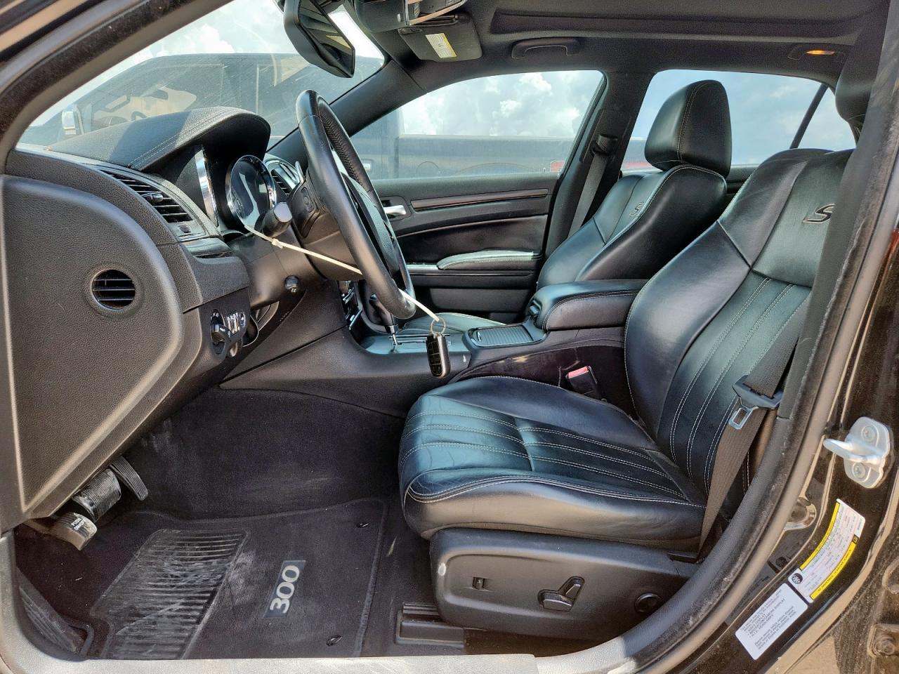 2013 Chrysler 300 S - Image 7