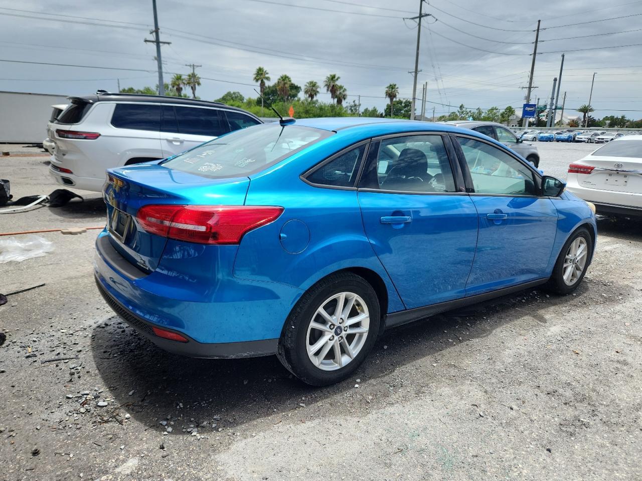 2016 Ford Focus Se - Image 3