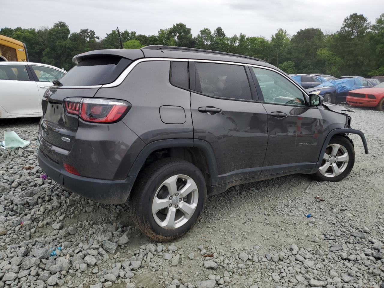 2019 Jeep Compass Latitude - Image 3