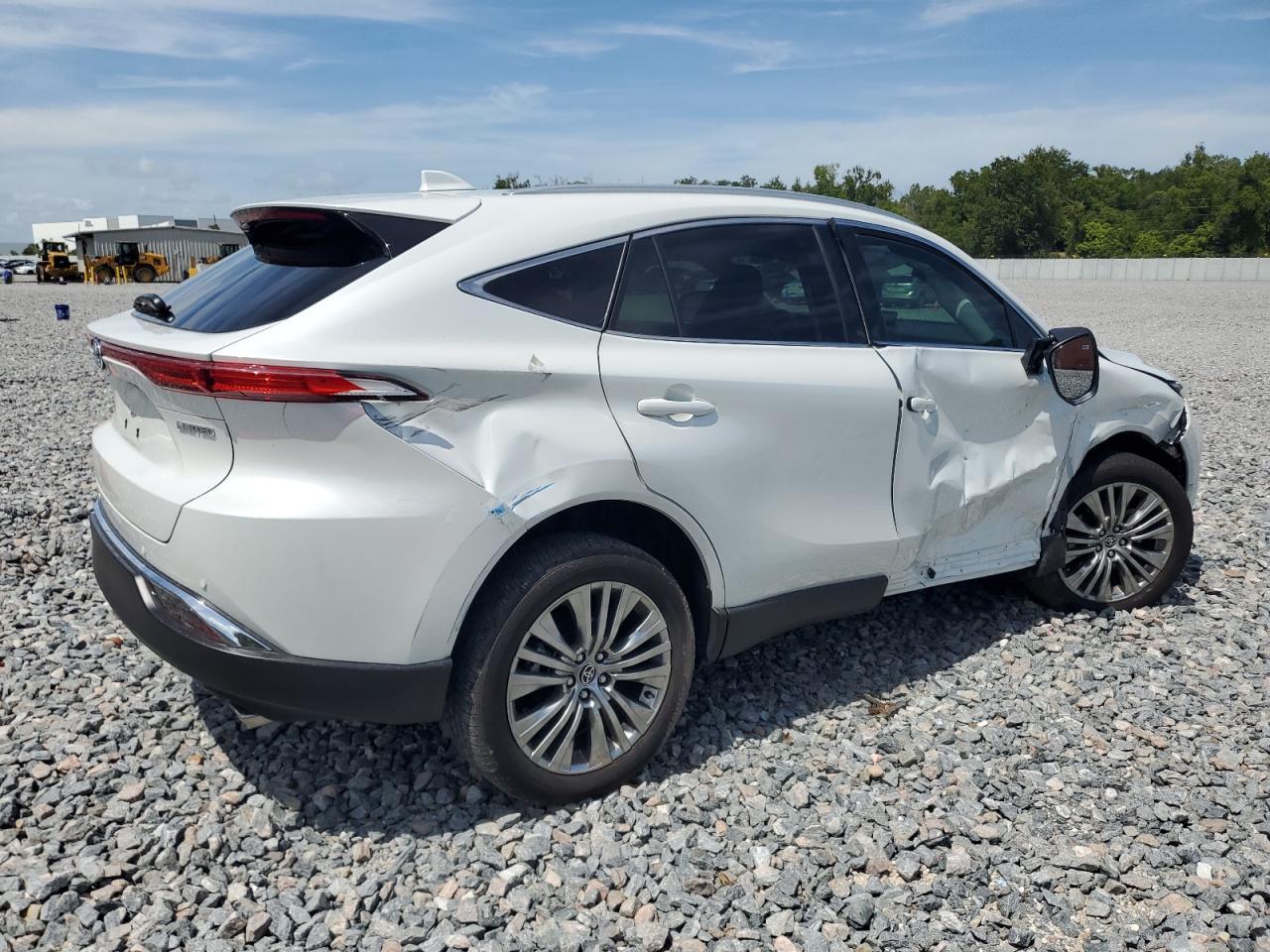 2023 Toyota Venza Le - Фото 3