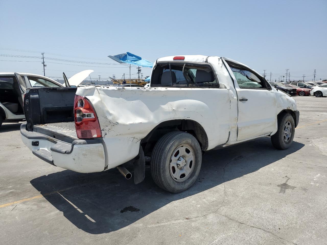 2014 Toyota Tacoma - Image 3