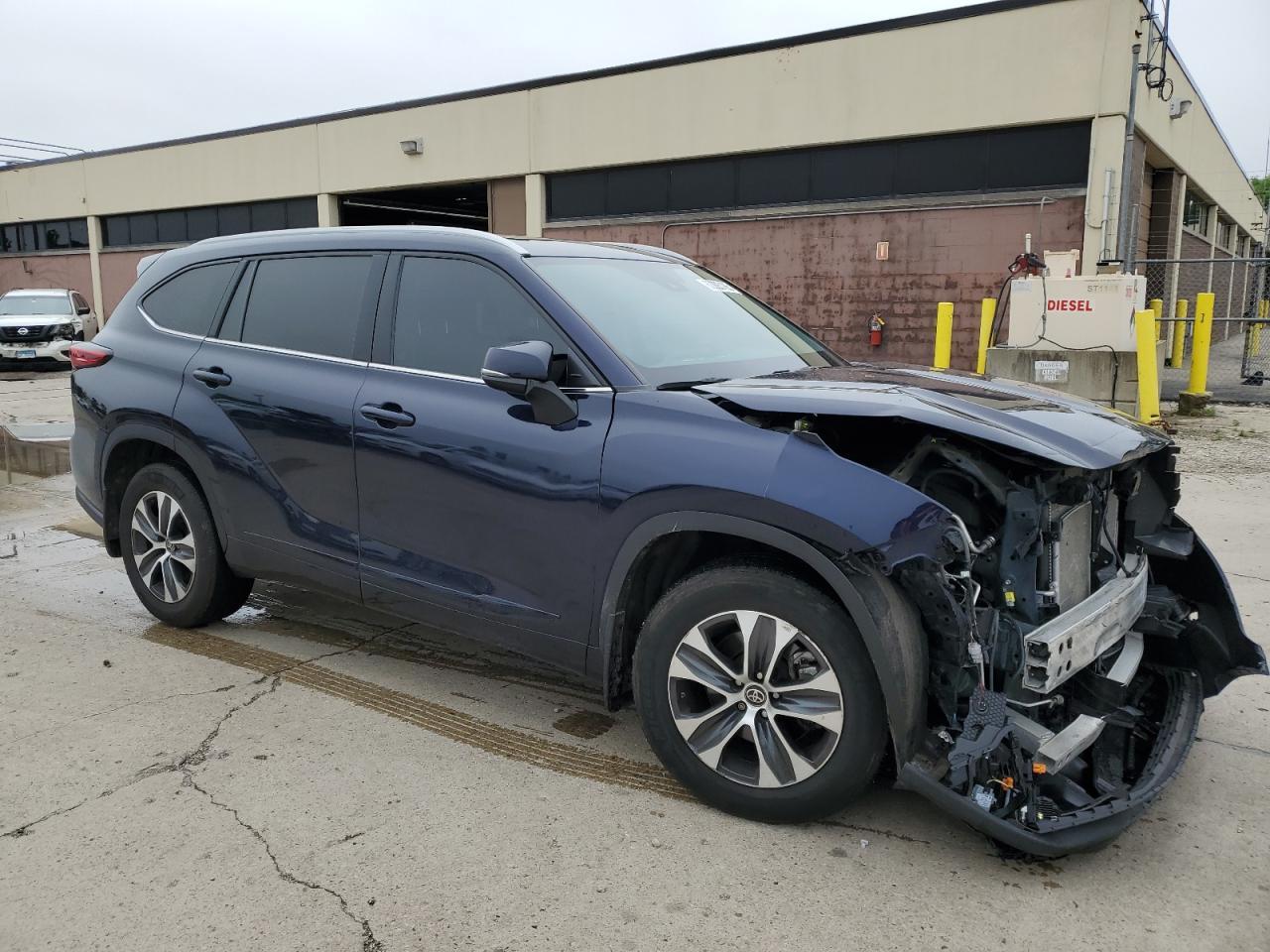 2022 Toyota Highlander Xle - Фото 4