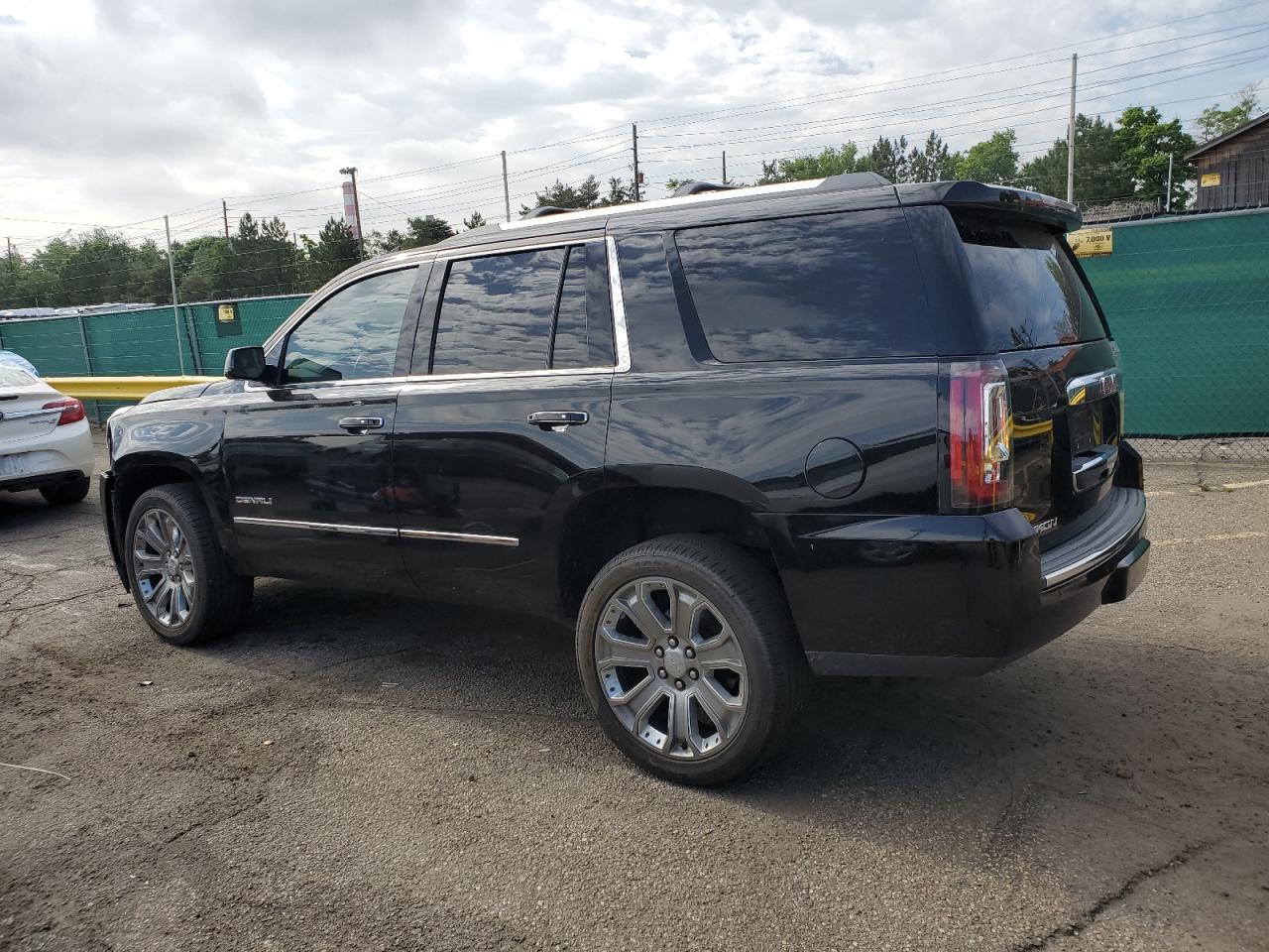 2015 GMC Yukon Denali - Фото 2