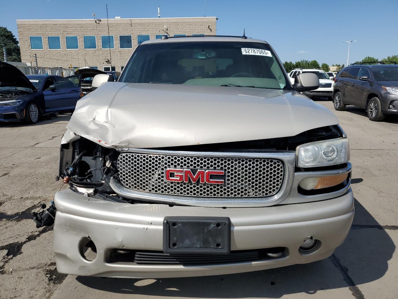 2005 GMC Yukon Denali - Фото 5