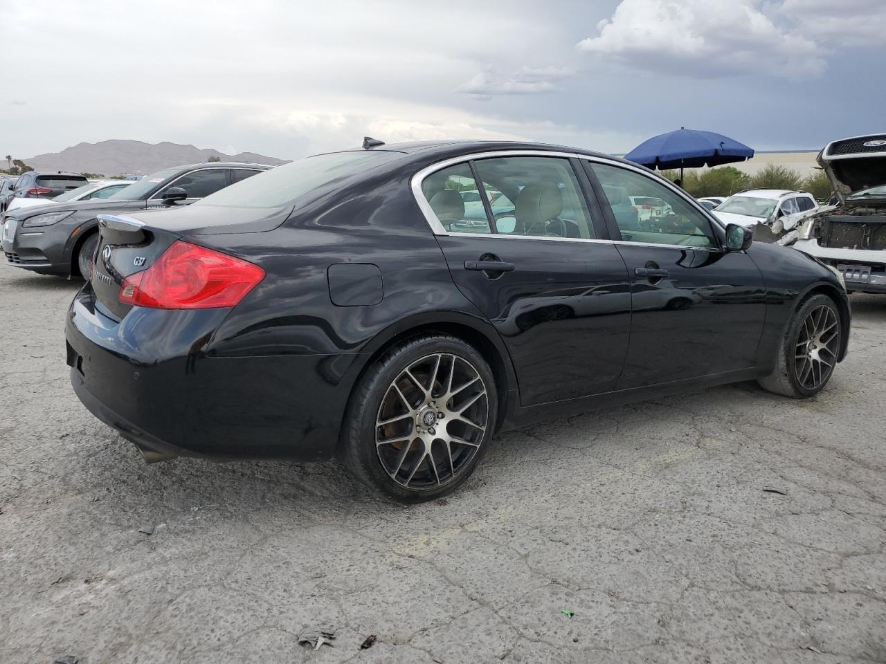 2010 Infiniti G37 Base - Image 3