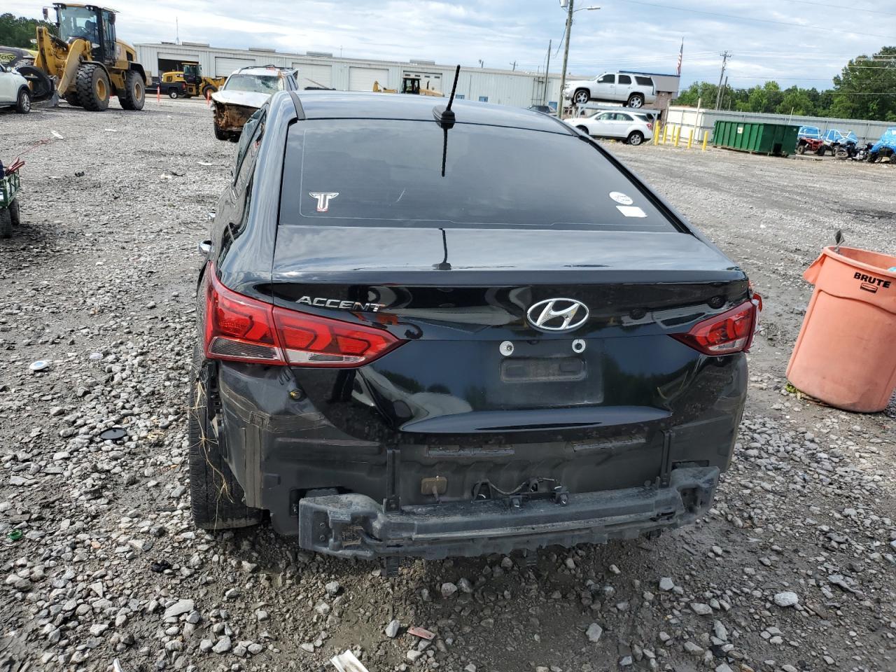 2021 Hyundai Accent Limited - Image 6
