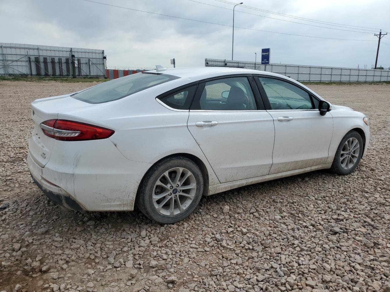 2020 Ford Fusion Se - Image 3
