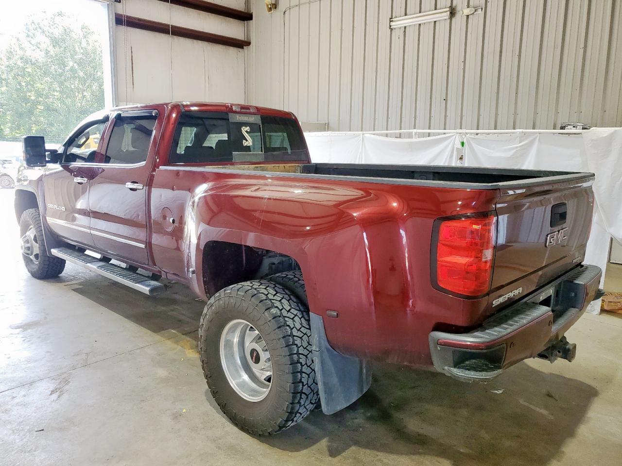 2017 GMC Sierra K3500 Denali - Фото 2