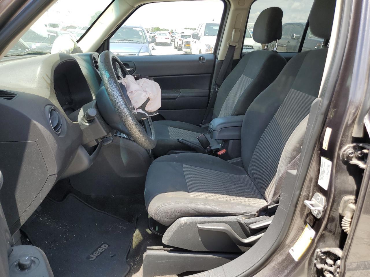 2014 Jeep Patriot Latitude - Фото 7