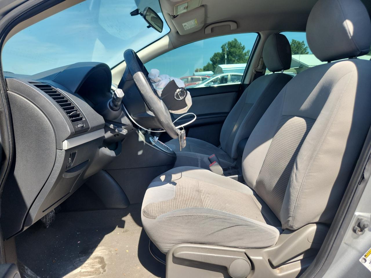 2012 Nissan Sentra 2.0 - Image 7