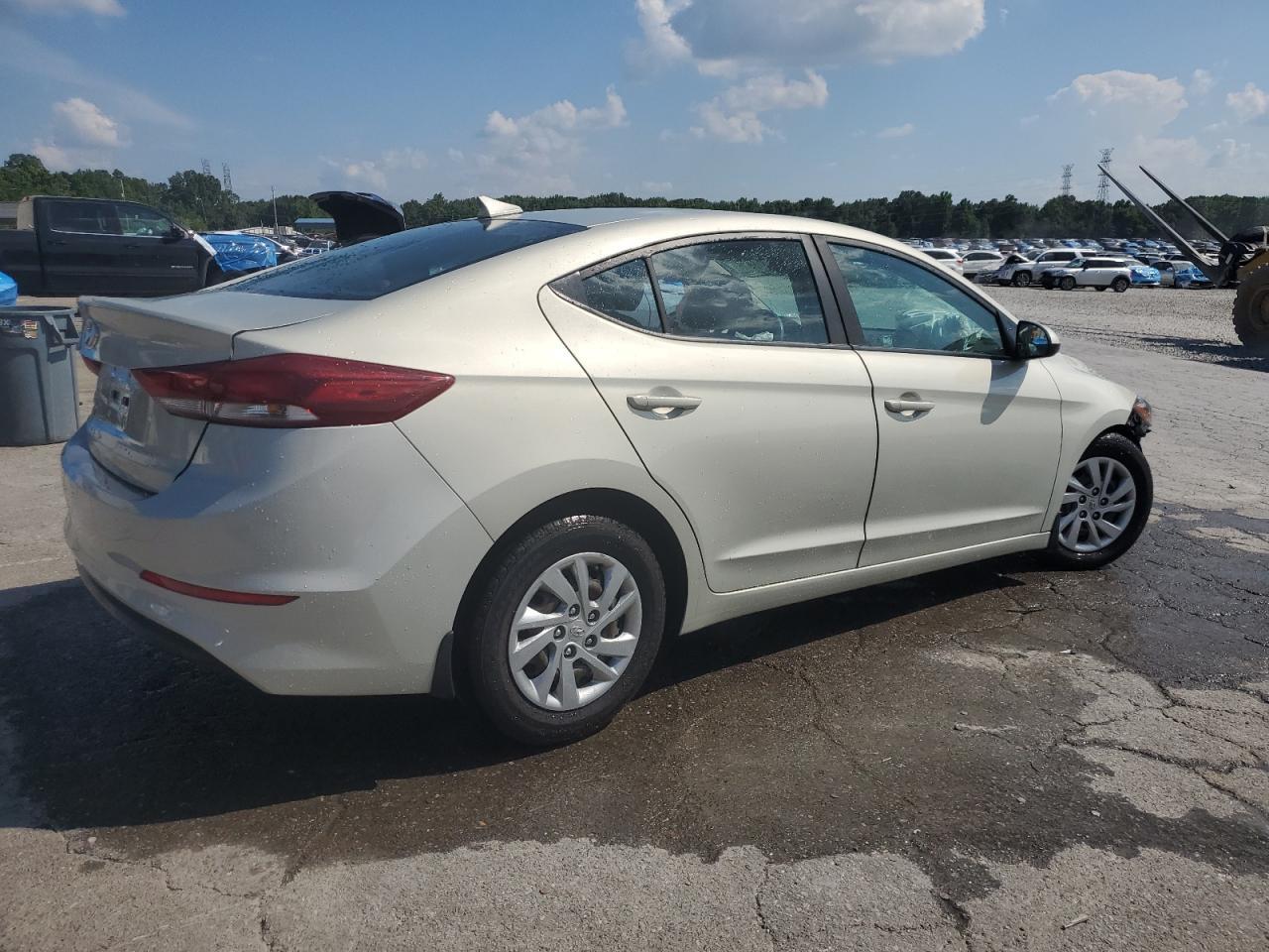2017 Hyundai Elantra Se - Фото 3