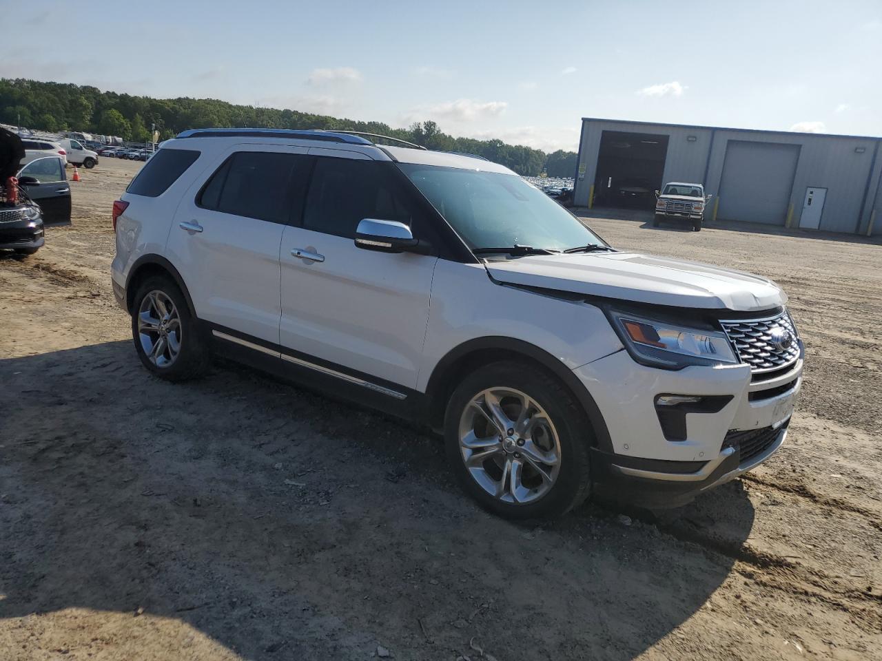 2018 Ford Explorer Platinum - Image 4