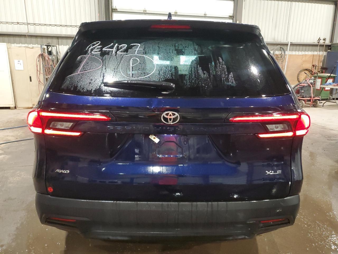 2024 Toyota Grand Highlander Xle - Image 6