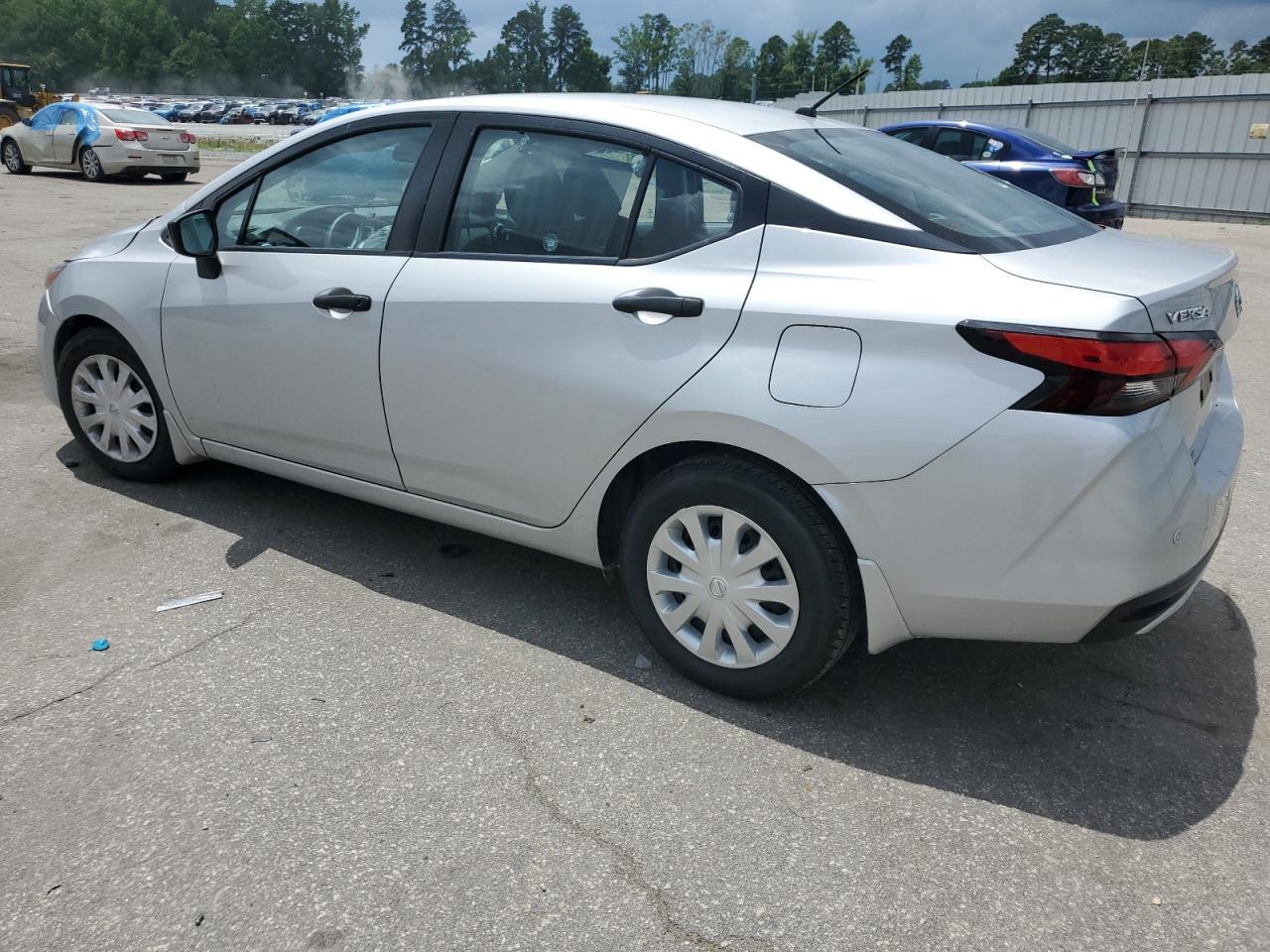 2021 Nissan Versa S - Фото 2