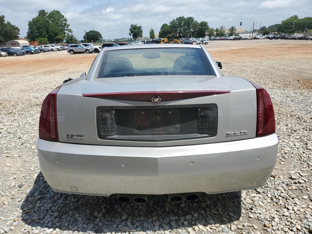 2006 Cadillac Xlr - Image 6