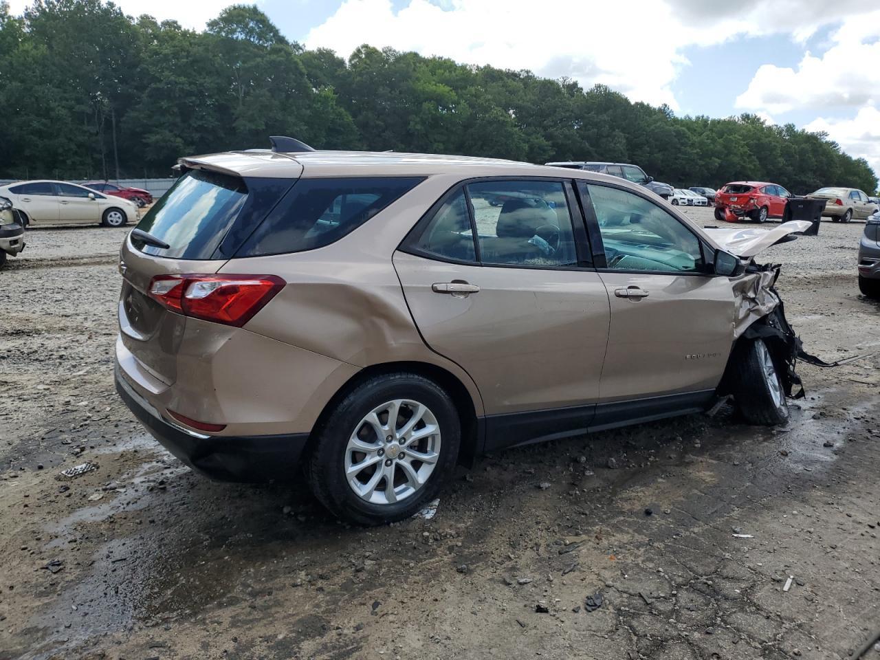 2018 Chevrolet Equinox Ls - Фото 3