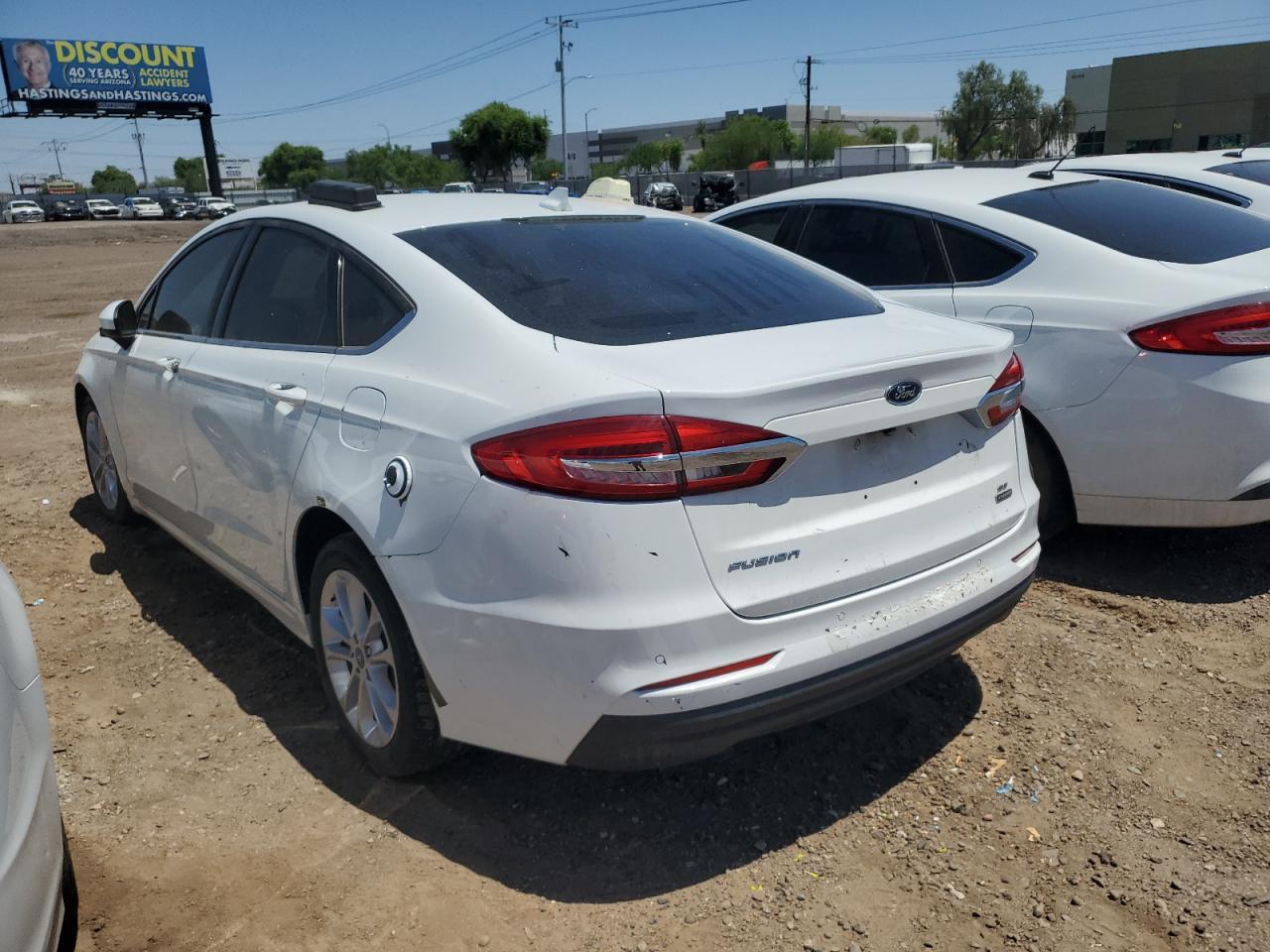 2020 Ford Fusion Se - Image 2