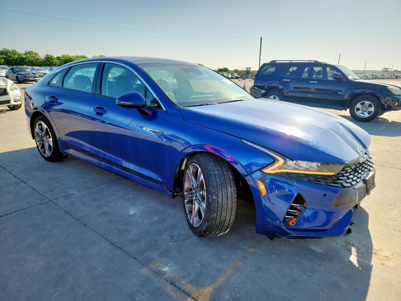 2023 Kia K5 Ex - Image 4