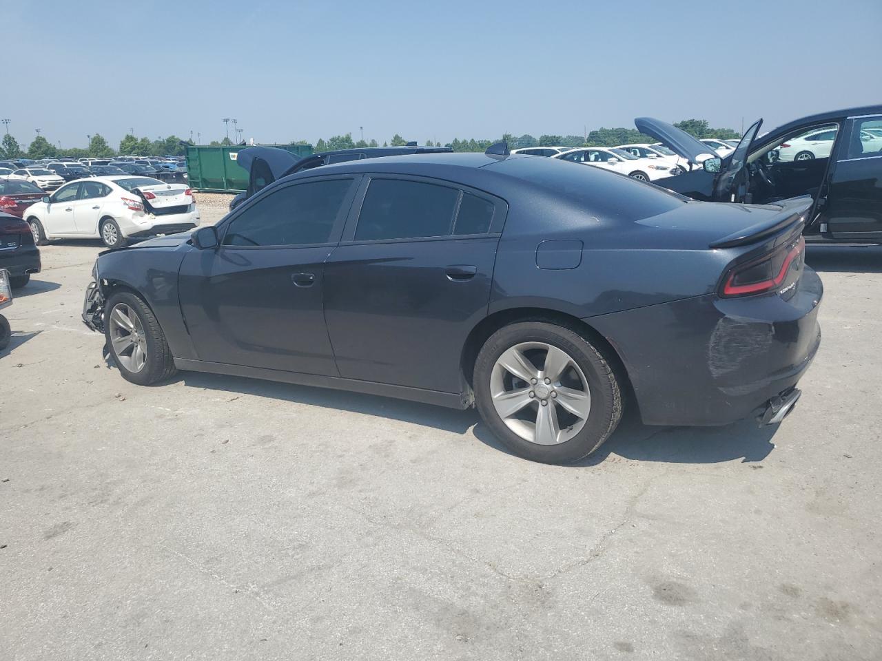 2017 Dodge Charger Sxt - Image 2