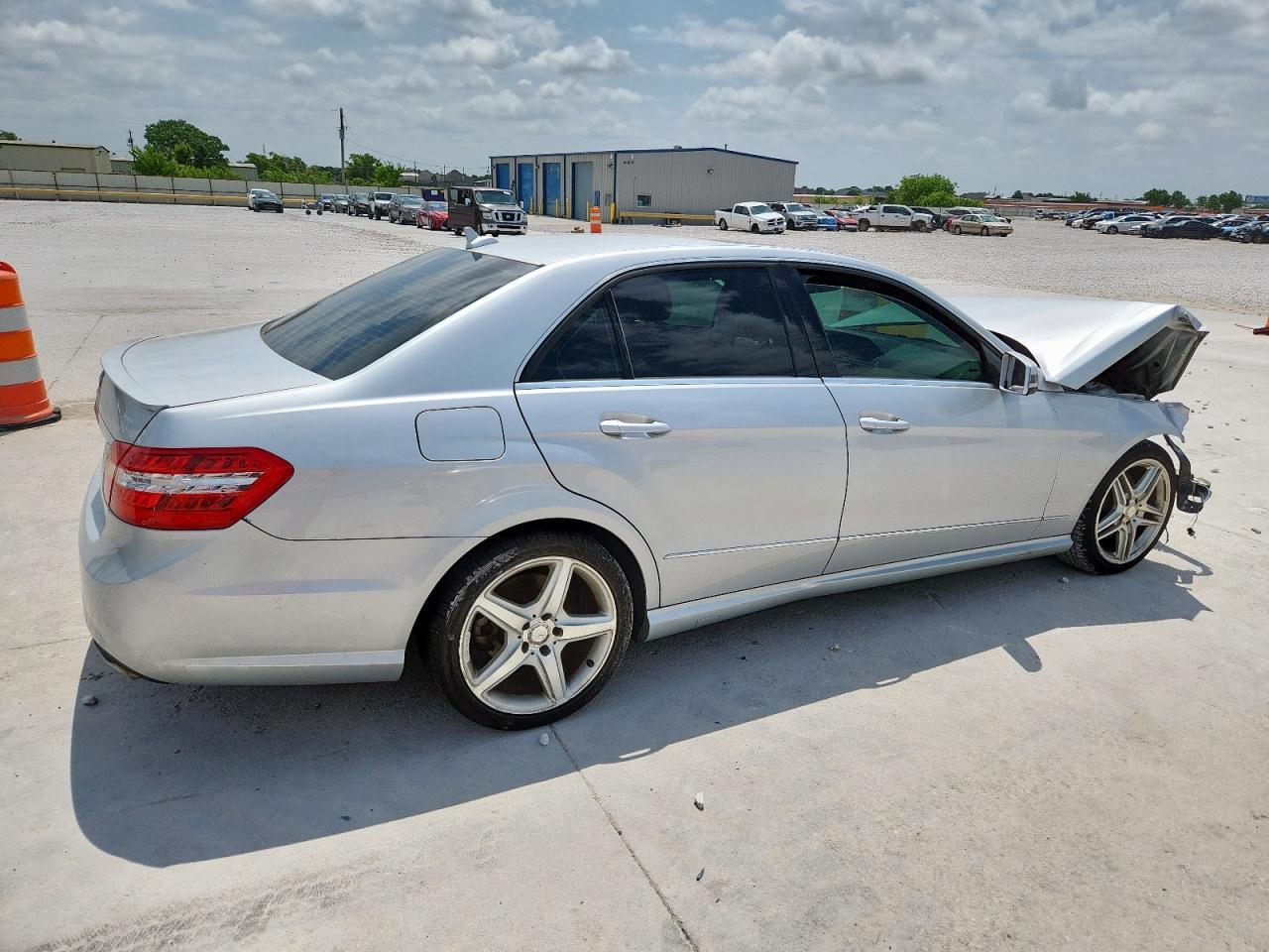 2011 Mercedes-Benz E 350 - Фото 3