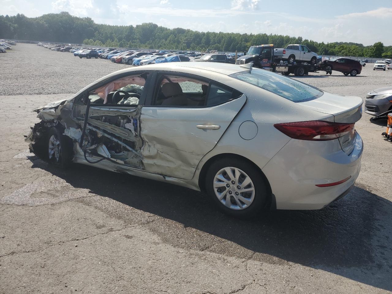 2017 Hyundai Elantra Se - Фото 2