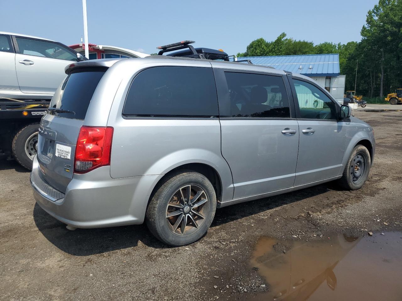 2018 Dodge Grand Caravan Gt - Image 3