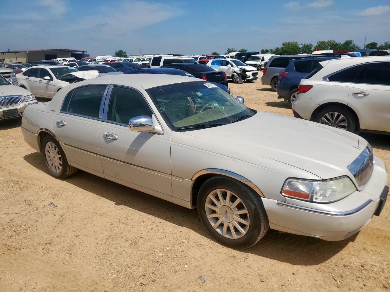 2006 Lincoln Town Car Signature - Фото 4
