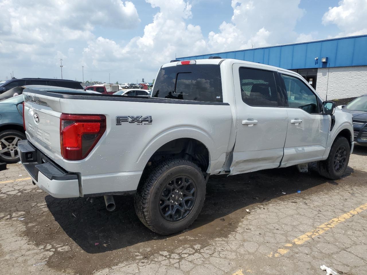 2024 Ford F150 Xlt - Фото 3