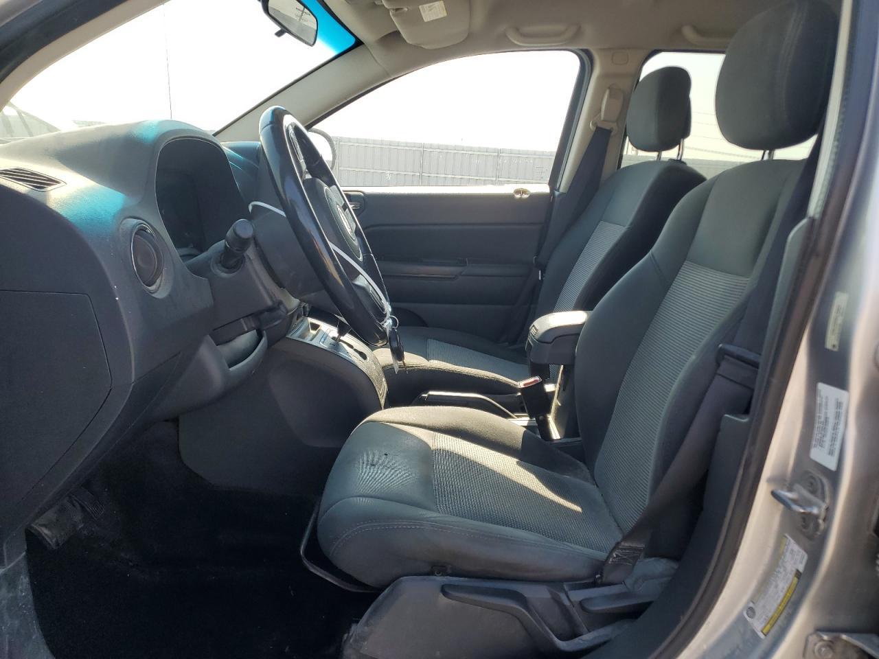 2013 Jeep Compass Latitude - Image 7