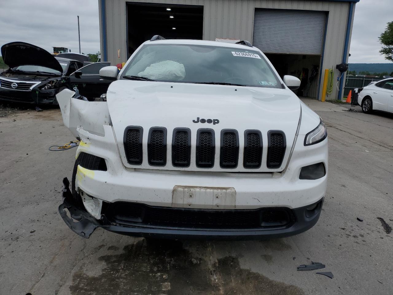 2015 Jeep Cherokee Latitude - Фото 5