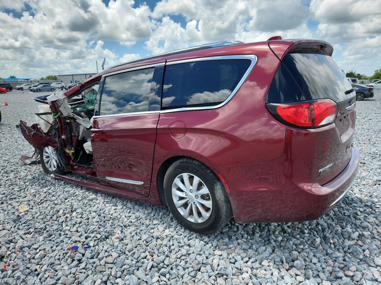 2018 Chrysler Pacifica Touring L Plus - Image 2