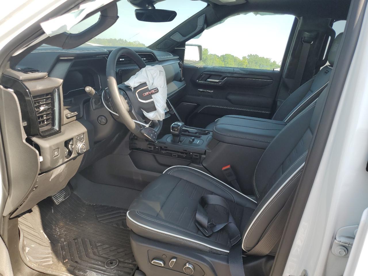 2025 GMC Sierra K1500 At4X - Image 7