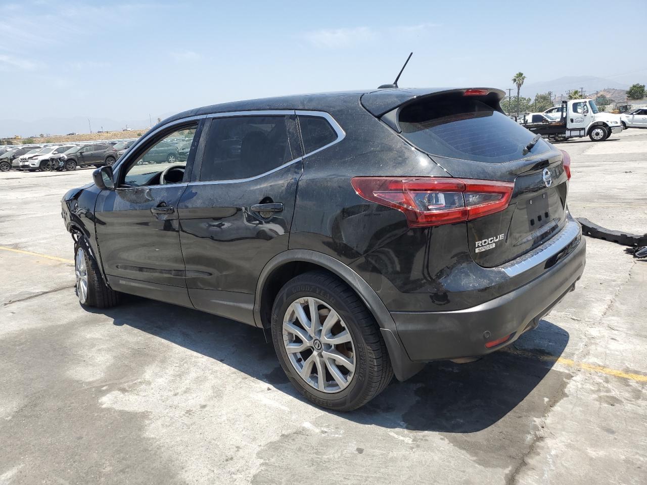 2020 Nissan Rogue Sport S - Image 2