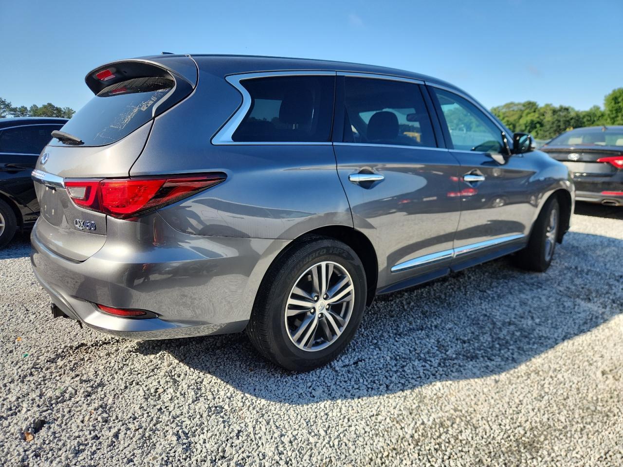 2019 Infiniti Qx60 Luxe - Image 3