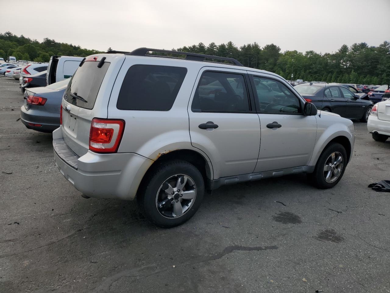 2011 Ford Escape Xlt - Фото 3