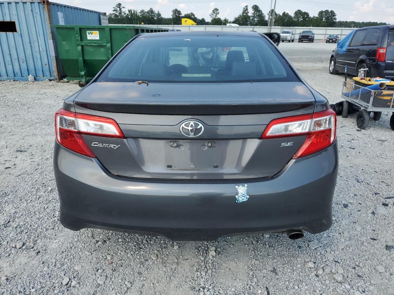2014 Toyota Camry L - Фото 6