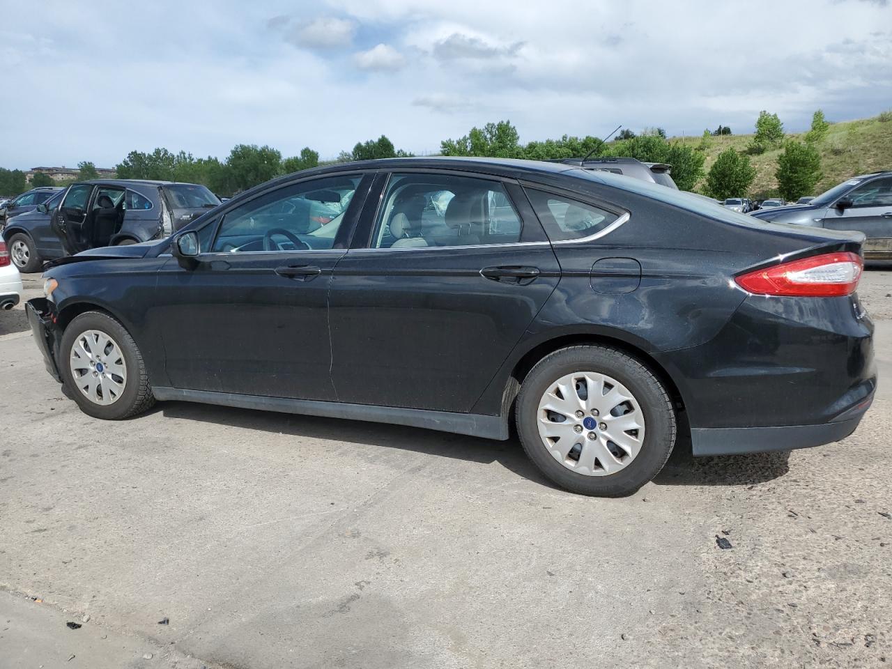 2013 Ford Fusion S - Фото 2