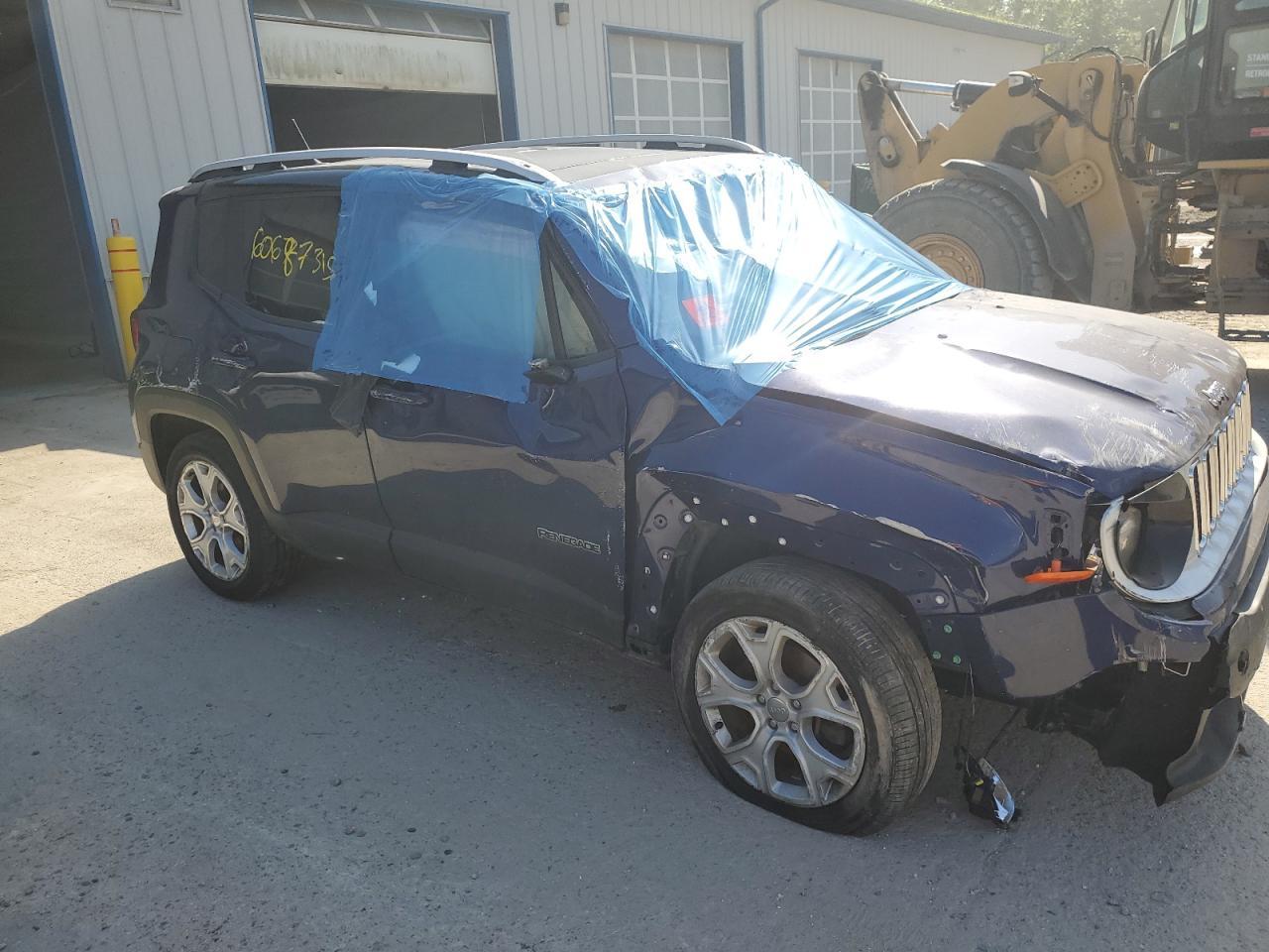 2017 Jeep Renegade Limited - Image 4