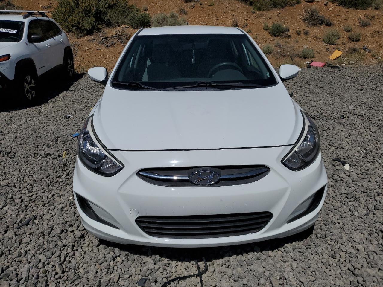 2017 Hyundai Accent Se - Фото 5