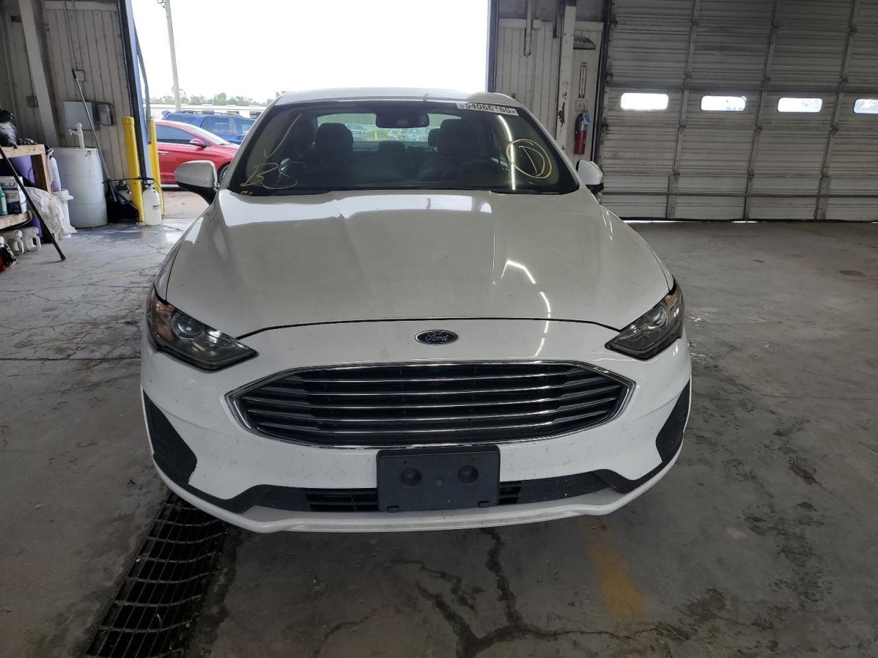 2019 Ford Fusion Se - Фото 5