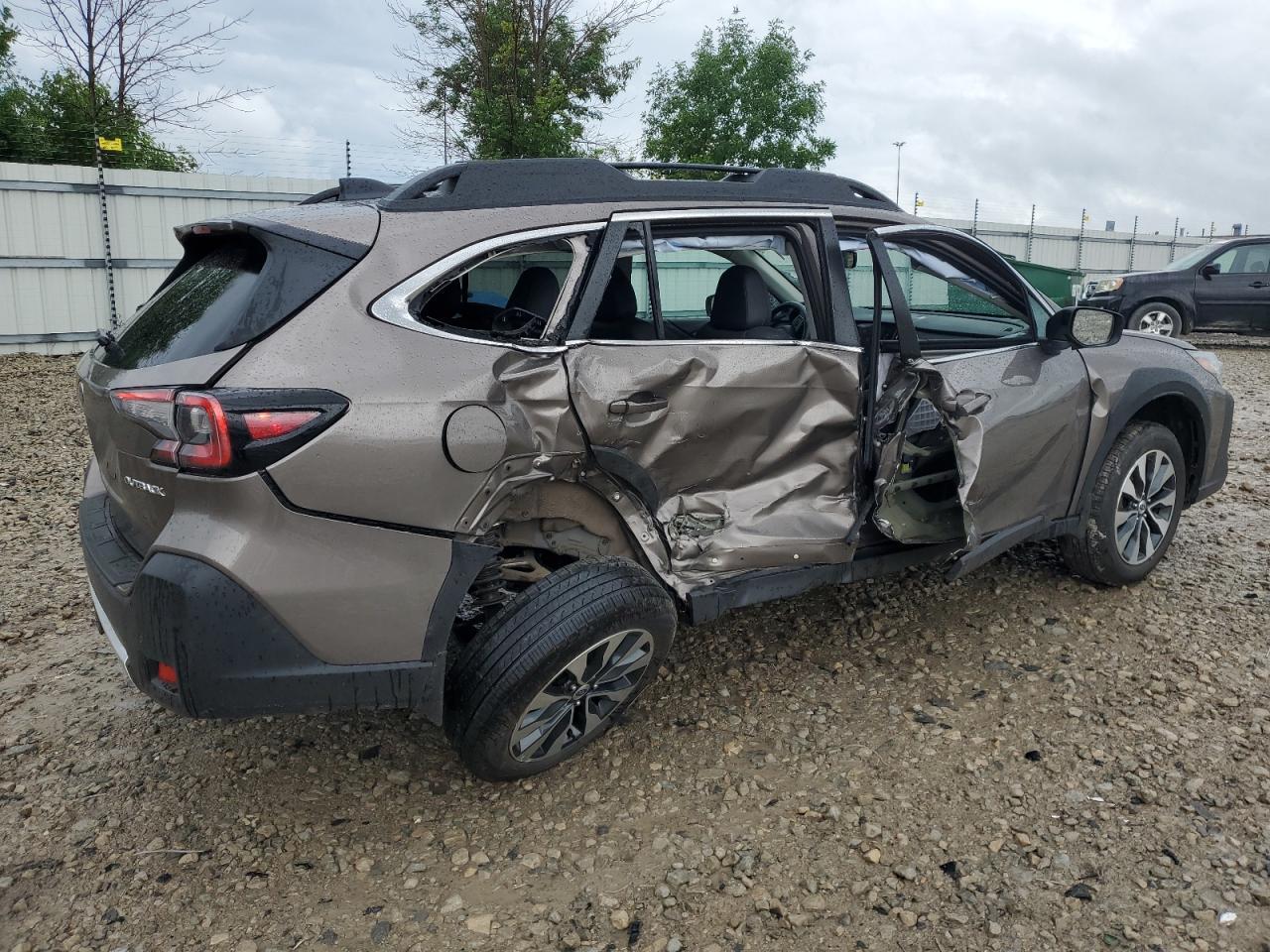 2023 Subaru Outback Limited - Фото 3