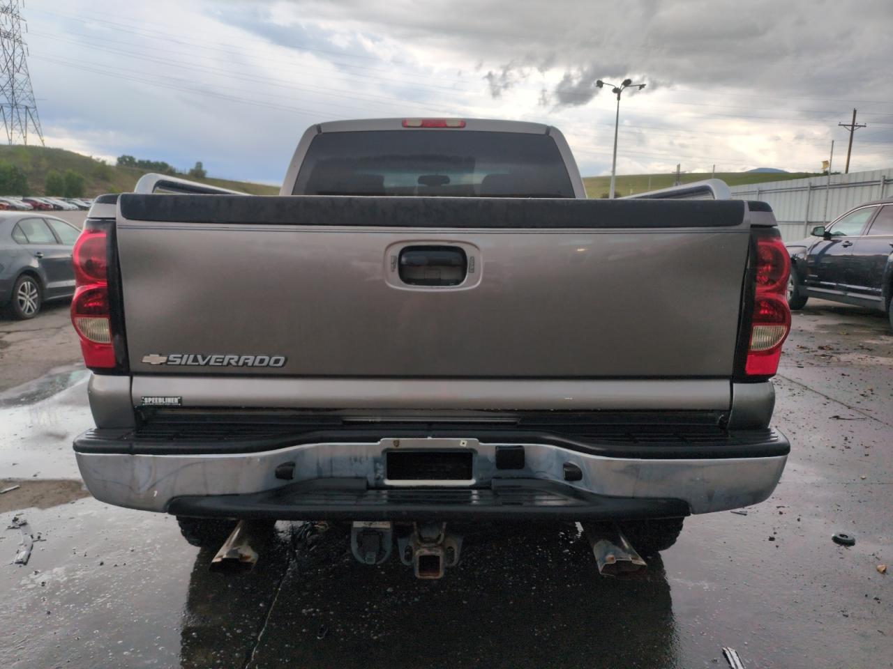 2007 Chevrolet Silverado C2500 Heavy Duty - Image 6