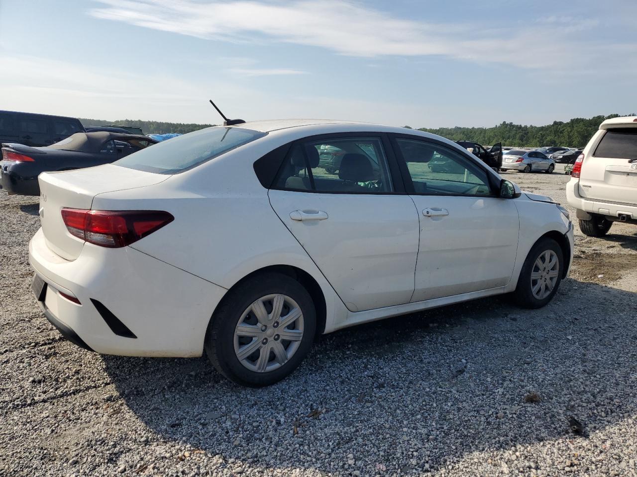 2022 Kia Rio Lx - Image 3