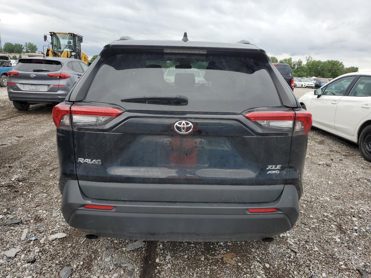 2021 Toyota Rav4 Xle - Фото 6