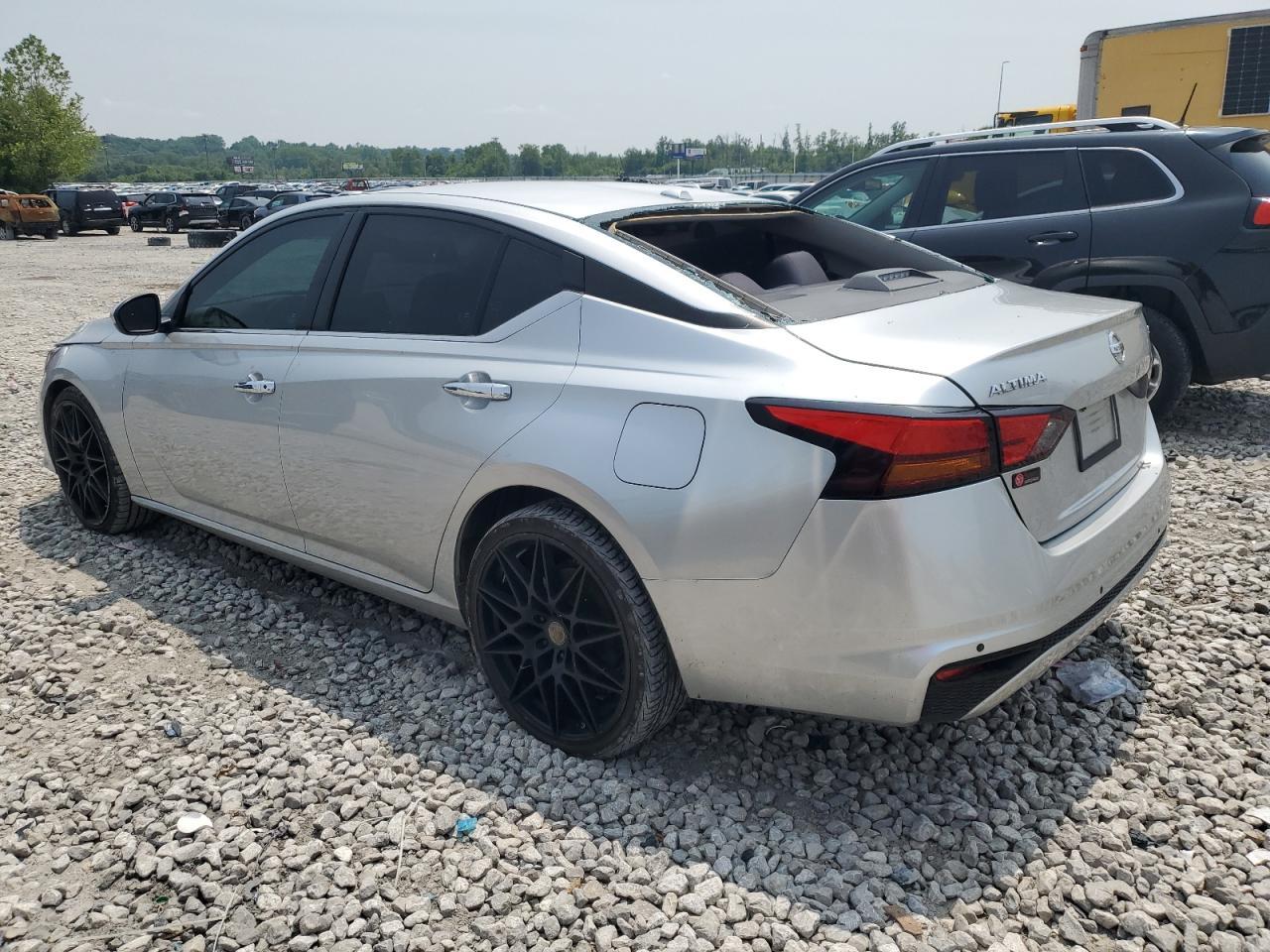 2021 Nissan Altima Sv - Фото 2