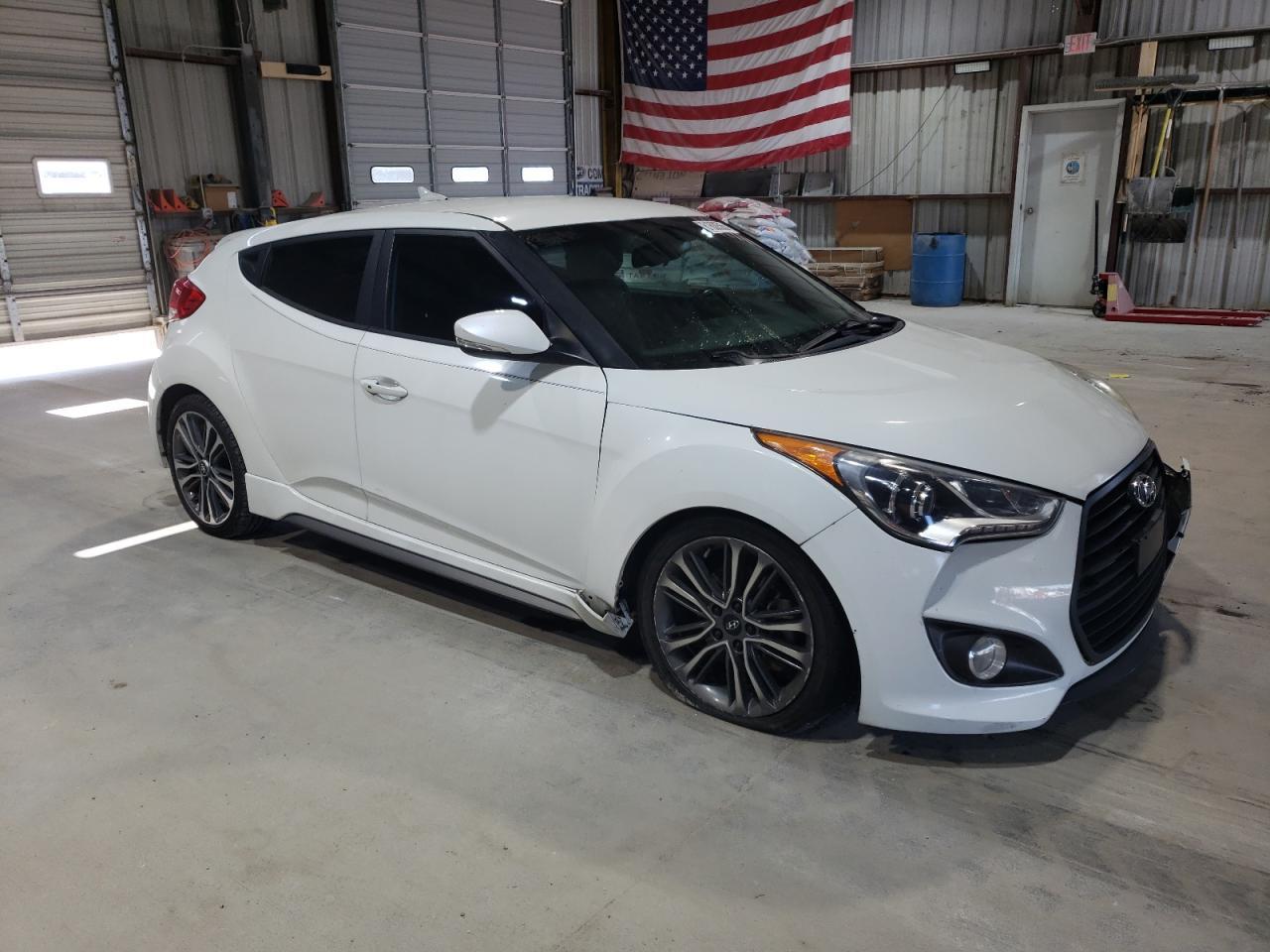 2016 Hyundai Veloster Turbo - Image 4