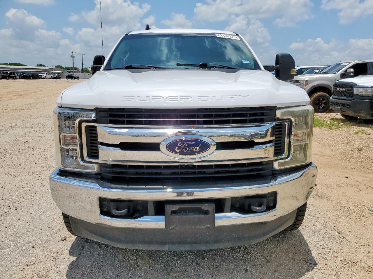 2019 Ford F250 Super Duty - Фото 5